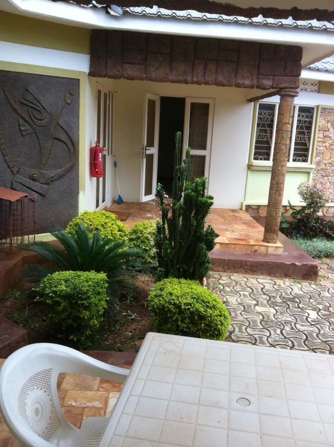 Prestige Resort Cottages Entebbe Bagian luar foto